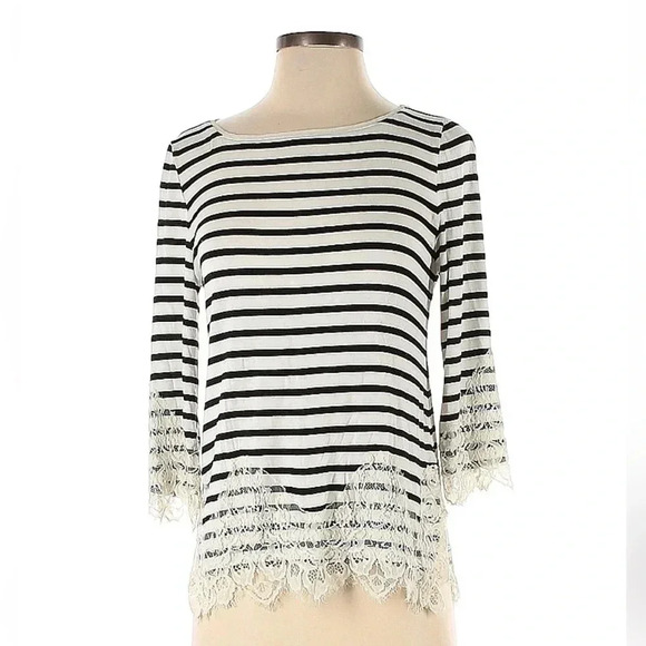 White House Black Market | Black & White Stripe Lace Hem Blouse Size S Small - Picture 11 of 13